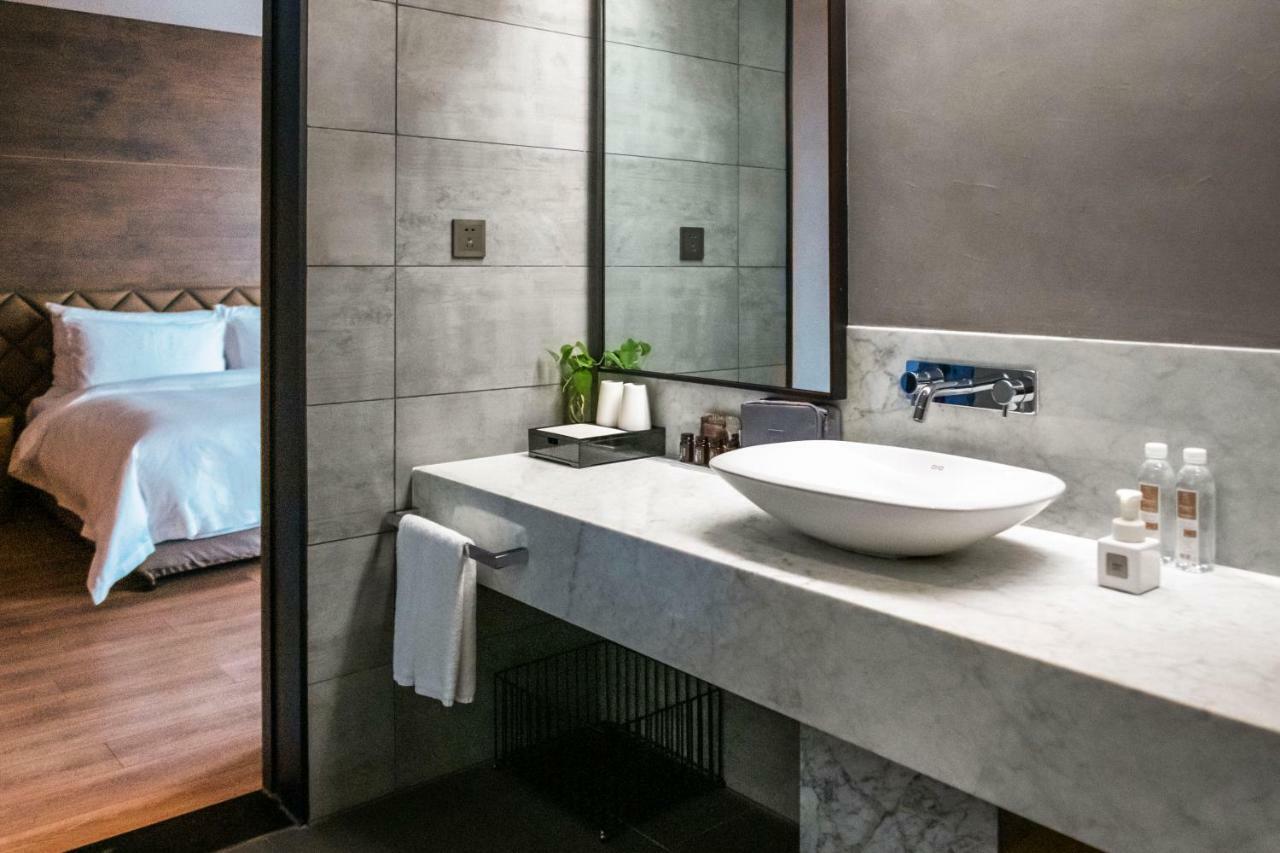 M Hotel ז'נגז'ו מראה חיצוני תמונה